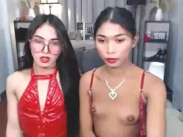 Unleash your urge for fetish cams livestreamers with our pick of steaming hot models, versed in the art of seduction and indulgence.