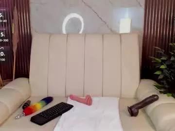 Unleash your urge for fetish cams livestreamers with our pick of steaming hot models, versed in the art of seduction and indulgence.