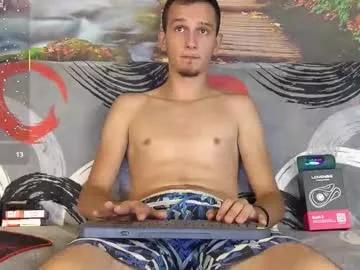axelmaxximo from Chaturbate is Freechat