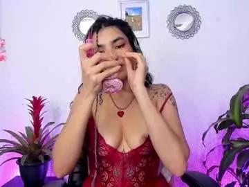 Unleash your urge for fetish cams livestreamers with our pick of steaming hot models, versed in the art of seduction and indulgence.