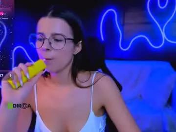 berry_alma from Chaturbate is Freechat