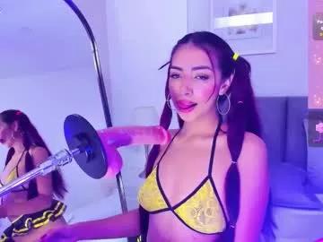 Unleash your urge for fetish cams livestreamers with our pick of steaming hot models, versed in the art of seduction and indulgence.