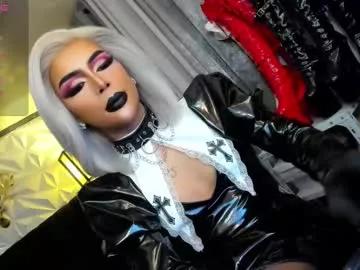 Unleash your urge for fetish cams livestreamers with our pick of steaming hot models, versed in the art of seduction and indulgence.