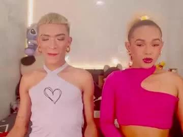 Unleash your urge for fetish cams livestreamers with our pick of steaming hot models, versed in the art of seduction and indulgence.