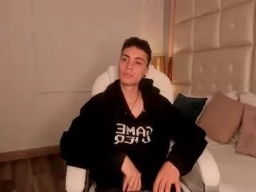 dark_sun333 from Chaturbate is Freechat