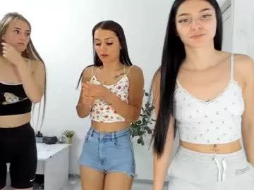 Unleash your urge for fetish cams livestreamers with our pick of steaming hot models, versed in the art of seduction and indulgence.