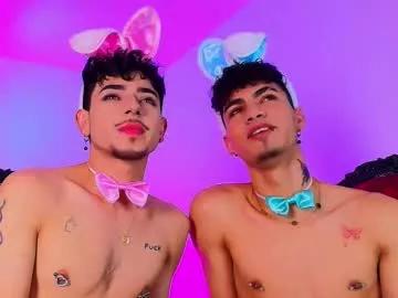 Unleash your urge for fetish cams livestreamers with our pick of steaming hot models, versed in the art of seduction and indulgence.