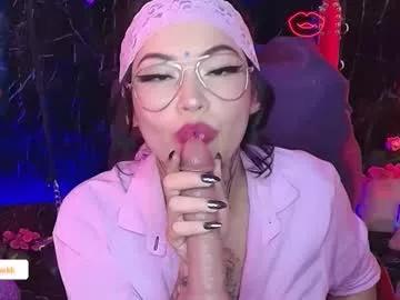 Unleash your urge for fetish cams livestreamers with our pick of steaming hot models, versed in the art of seduction and indulgence.