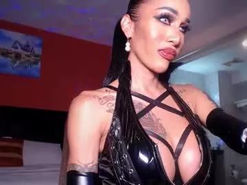 Unleash your urge for fetish cams livestreamers with our pick of steaming hot models, versed in the art of seduction and indulgence.