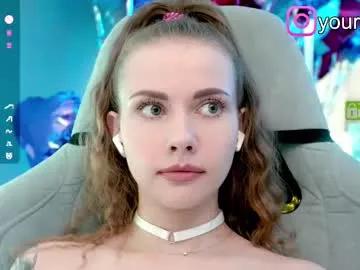hustleebabyy_vikki from Chaturbate is Freechat