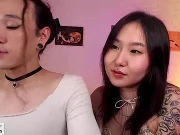 Unleash your urge for fetish cams livestreamers with our pick of steaming hot models, versed in the art of seduction and indulgence.