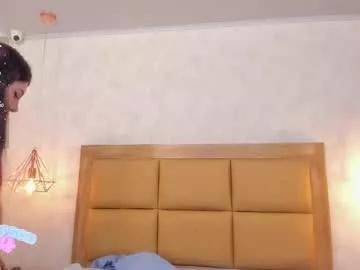 larsonmia from Chaturbate is Freechat