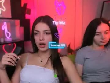 Unleash your urge for fetish cams livestreamers with our pick of steaming hot models, versed in the art of seduction and indulgence.