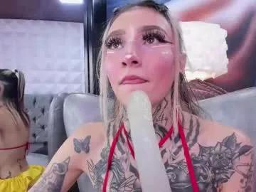 Unleash your urge for fetish cams livestreamers with our pick of steaming hot models, versed in the art of seduction and indulgence.