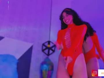 Unleash your urge for fetish cams livestreamers with our pick of steaming hot models, versed in the art of seduction and indulgence.