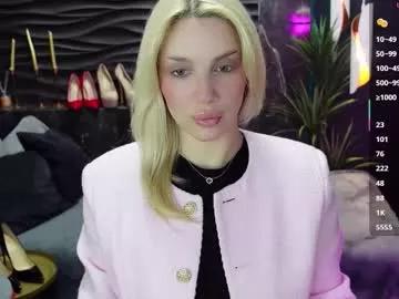 Unleash your urge for fetish cams livestreamers with our pick of steaming hot models, versed in the art of seduction and indulgence.