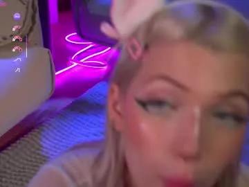 nikkisilk from Chaturbate
