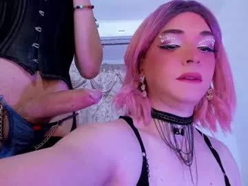 Unleash your urge for fetish cams livestreamers with our pick of steaming hot models, versed in the art of seduction and indulgence.