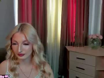 sarrah_blush from Chaturbate is Freechat