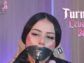 Unleash your urge for fetish cams livestreamers with our pick of steaming hot models, versed in the art of seduction and indulgence.