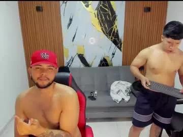 Unleash your urge for fetish cams livestreamers with our pick of steaming hot models, versed in the art of seduction and indulgence.