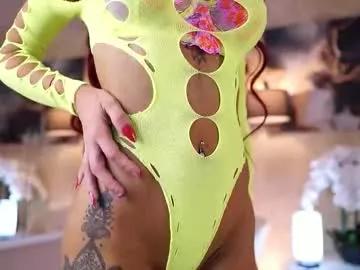 Unleash your urge for fetish cams livestreamers with our pick of steaming hot models, versed in the art of seduction and indulgence.