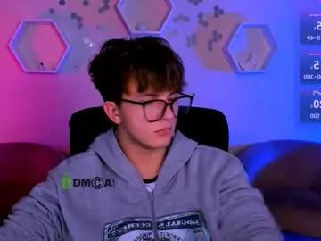 travis_wolf_ from Chaturbate is Freechat