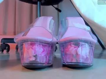 Unleash your urge for fetish cams livestreamers with our pick of steaming hot models, versed in the art of seduction and indulgence.