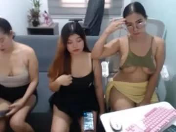 Unleash your urge for fetish cams livestreamers with our pick of steaming hot models, versed in the art of seduction and indulgence.