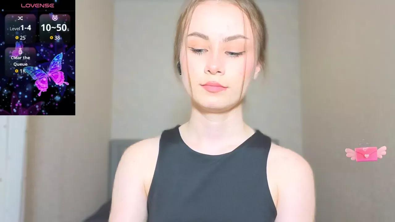 Photos of aminalux from Cherry is Freechat