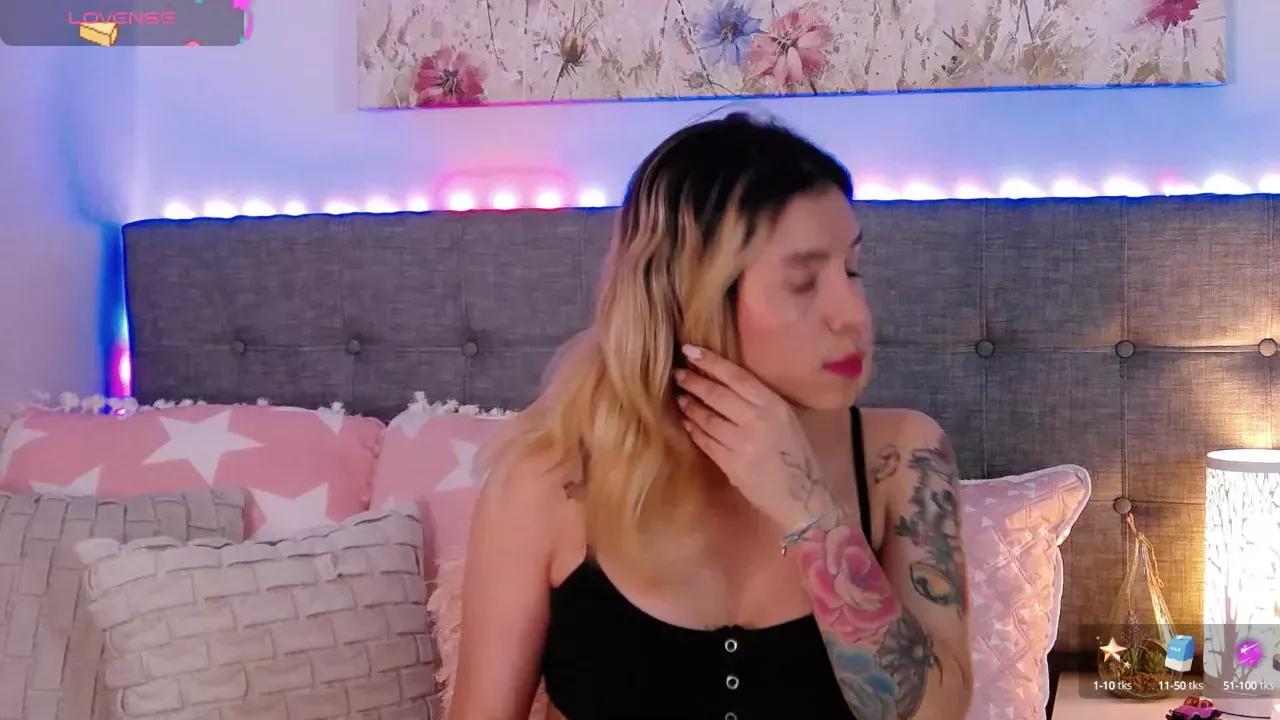 Photos of antonellalee from Cherry is Freechat