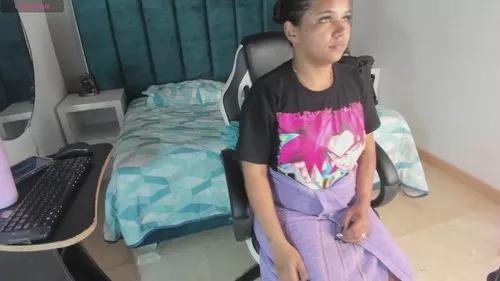Photos of carolinaevanss from Cherry is Freechat