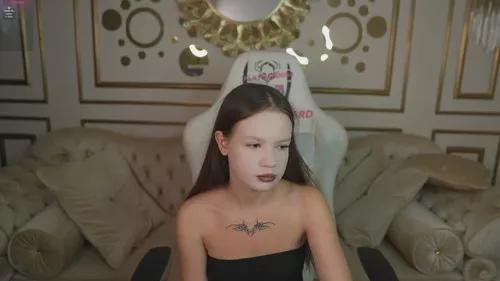 clairedreams from Cherry is Freechat
