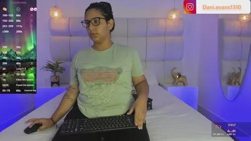 danielleevanss from Cherry is Freechat