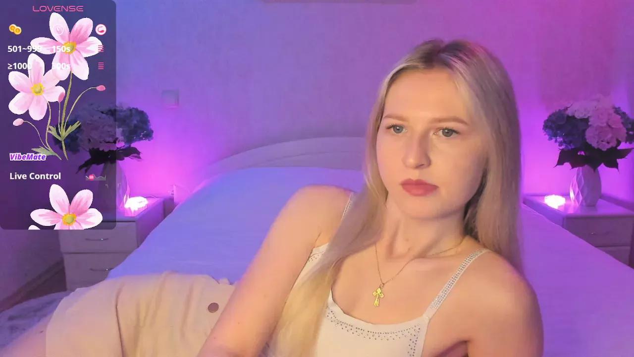emilyshinex from Cherry is Freechat