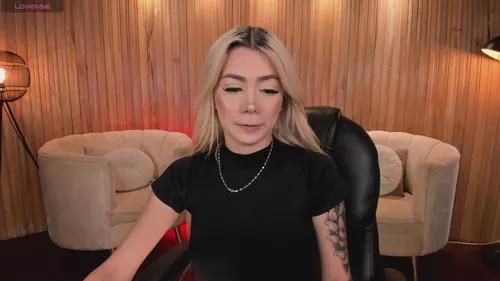 Unleash your urge for fetish cams livestreamers with our pick of steaming hot models, versed in the art of seduction and indulgence.