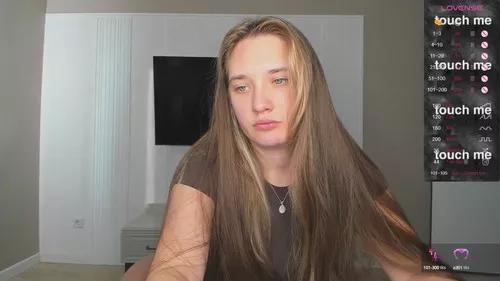 Photos of hollymoliikat from Cherry is Freechat