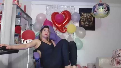 Unleash your urge for fetish cams livestreamers with our pick of steaming hot models, versed in the art of seduction and indulgence.