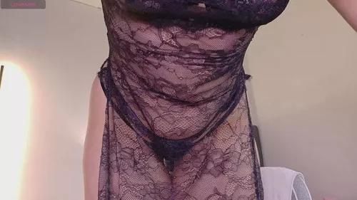 itsbunnyy from Cherry is Freechat