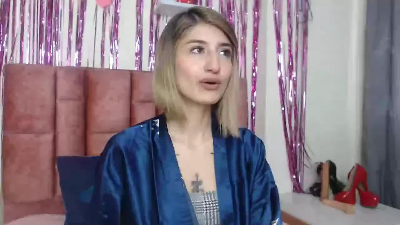 Unleash your urge for fetish cams livestreamers with our pick of steaming hot models, versed in the art of seduction and indulgence.