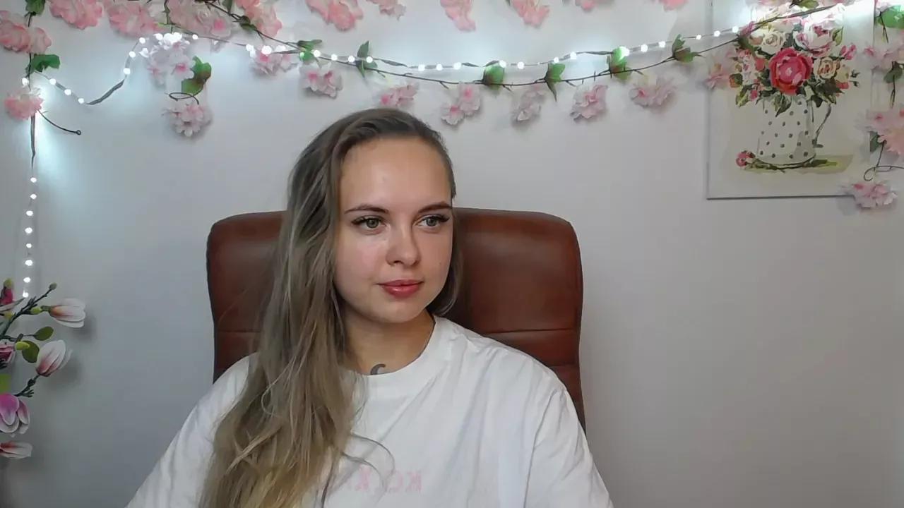 Photos of khaleesimoon from Cherry is Freechat