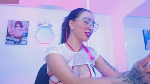 Unleash your urge for fetish cams livestreamers with our pick of steaming hot models, versed in the art of seduction and indulgence.