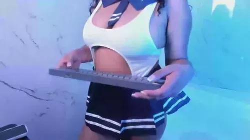 Unleash your urge for fetish cams livestreamers with our pick of steaming hot models, versed in the art of seduction and indulgence.