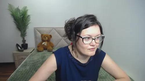 Photos of lolahikls from Cherry is Freechat