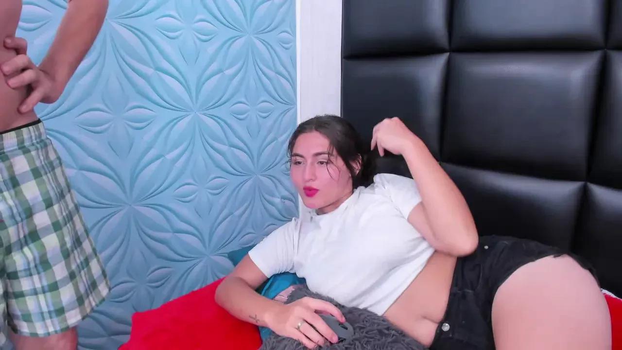Unleash your urge for fetish cams livestreamers with our pick of steaming hot models, versed in the art of seduction and indulgence.