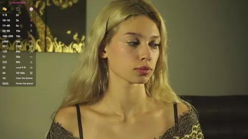 Photos of pinkprincessk from Cherry is Freechat