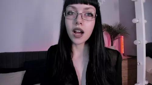 Photos of riverlyyy from Cherry is Freechat