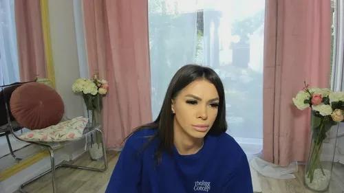 selenareeves from Cherry is Freechat
