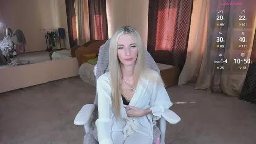 skinnylady from Cherry is Freechat