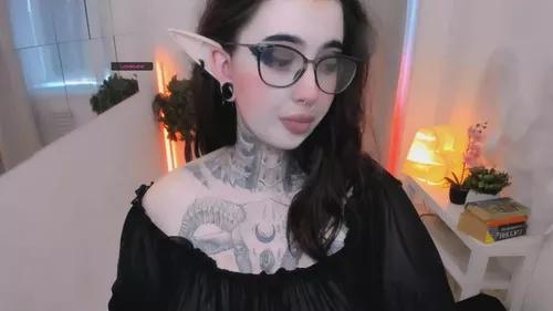 Photos of sweetiedixi from Cherry is Freechat